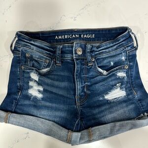 EUC American Eagle ripped Jean shorts. Size 00